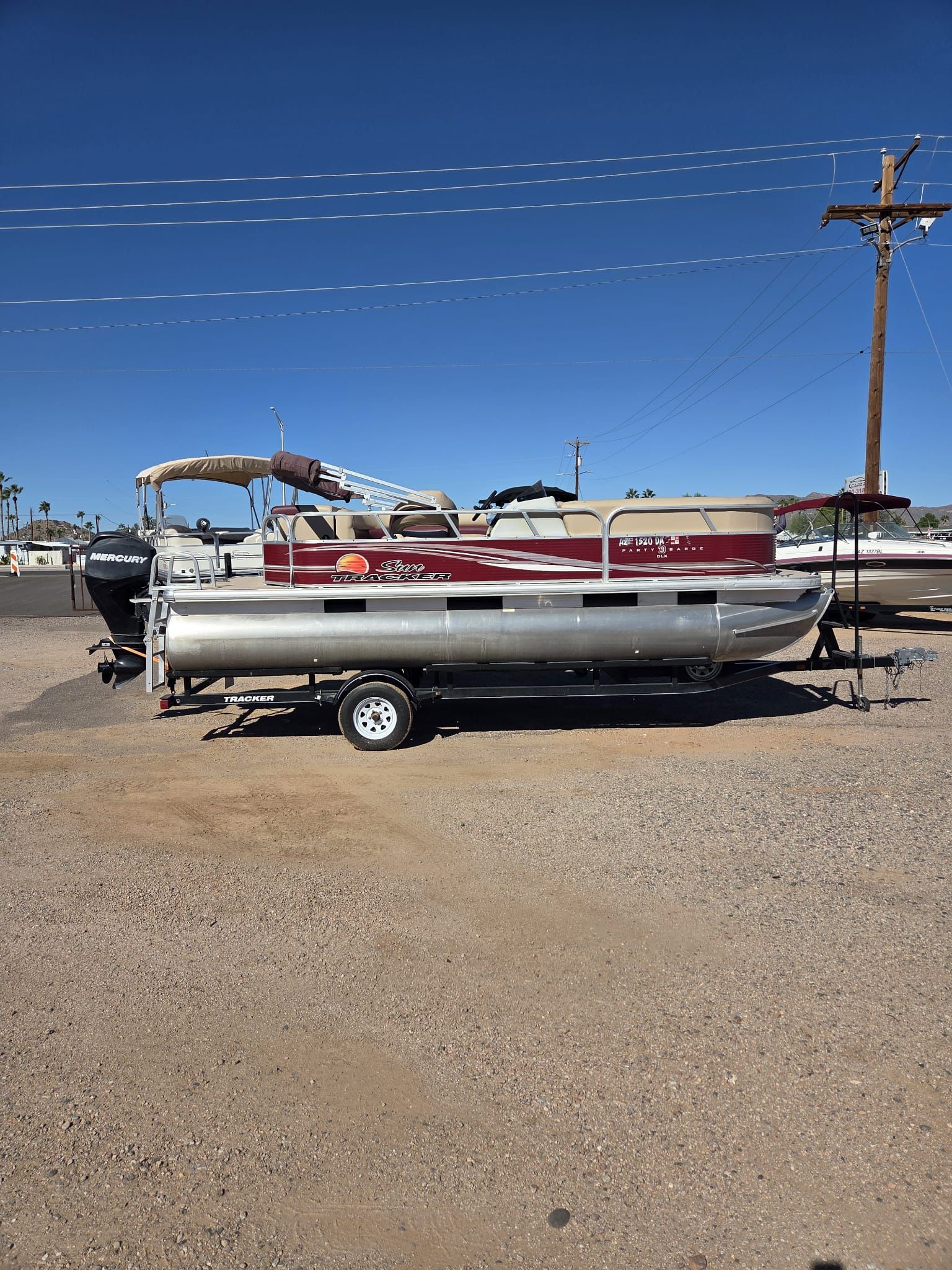 2012 Tracker Party Barge 20DLX