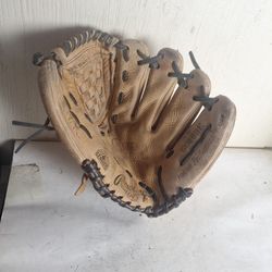 Rawlings Baseball Glove, 11 Inches
