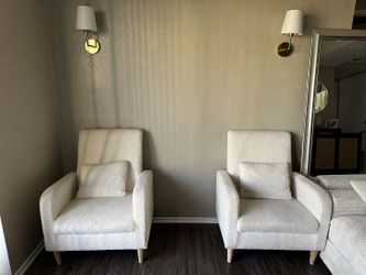 Accent Chairs