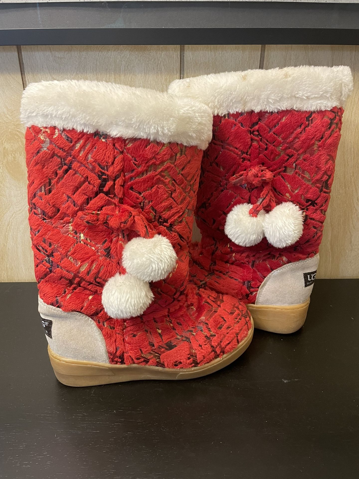 Vintage Preowned Christmas Uggs