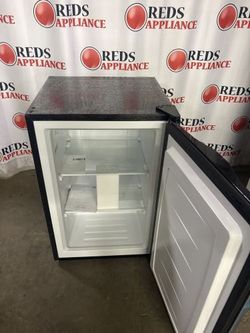 Electatic Mini Fridge
