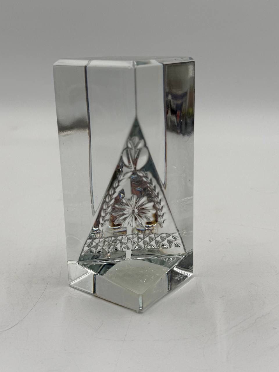 Waterford Hope for Abundance 2001 Times Square paperweight with tags No box