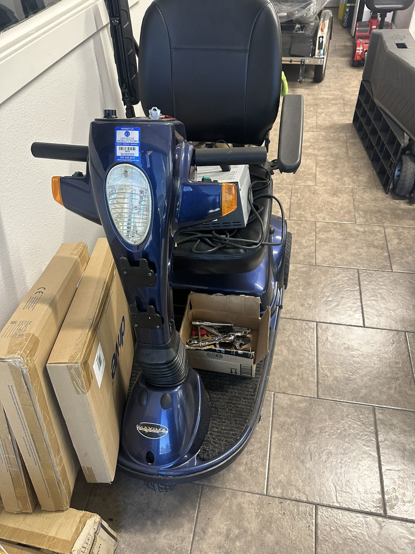 Pride Maxima 3 Wheeler Heavy Duty Scooter