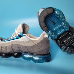 Nike Air VaporMax 95 in the "Neo Turquoise"