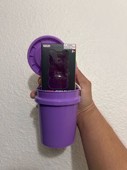 NeeDoh Gift Bucket đ§¸đŞŁđ