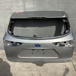 2020 - 2023 Toyota Highlander Tail Gate Lift Gate OEM 