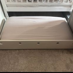 Toddler floor bed