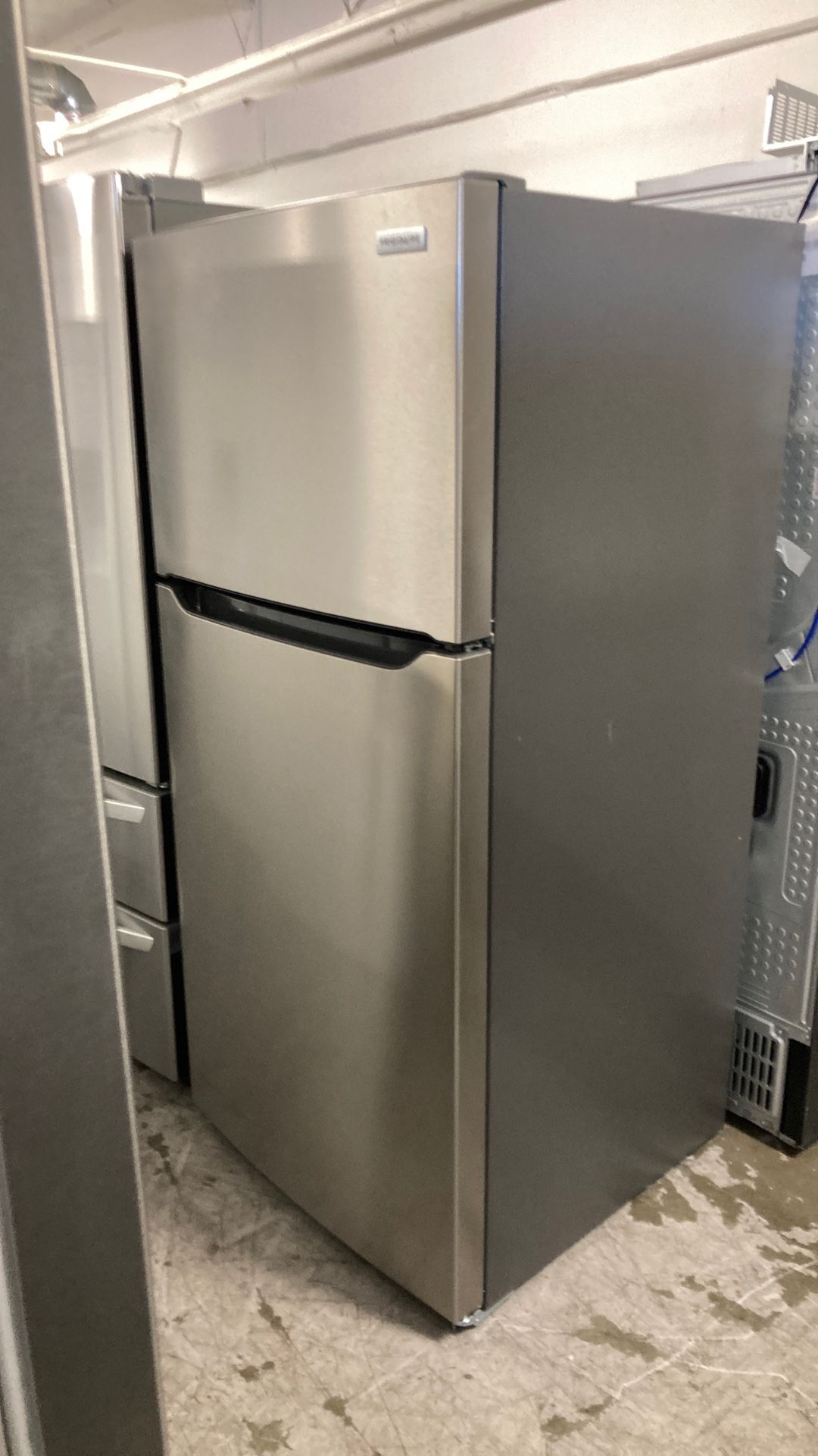 Top Freezer Refrigerator