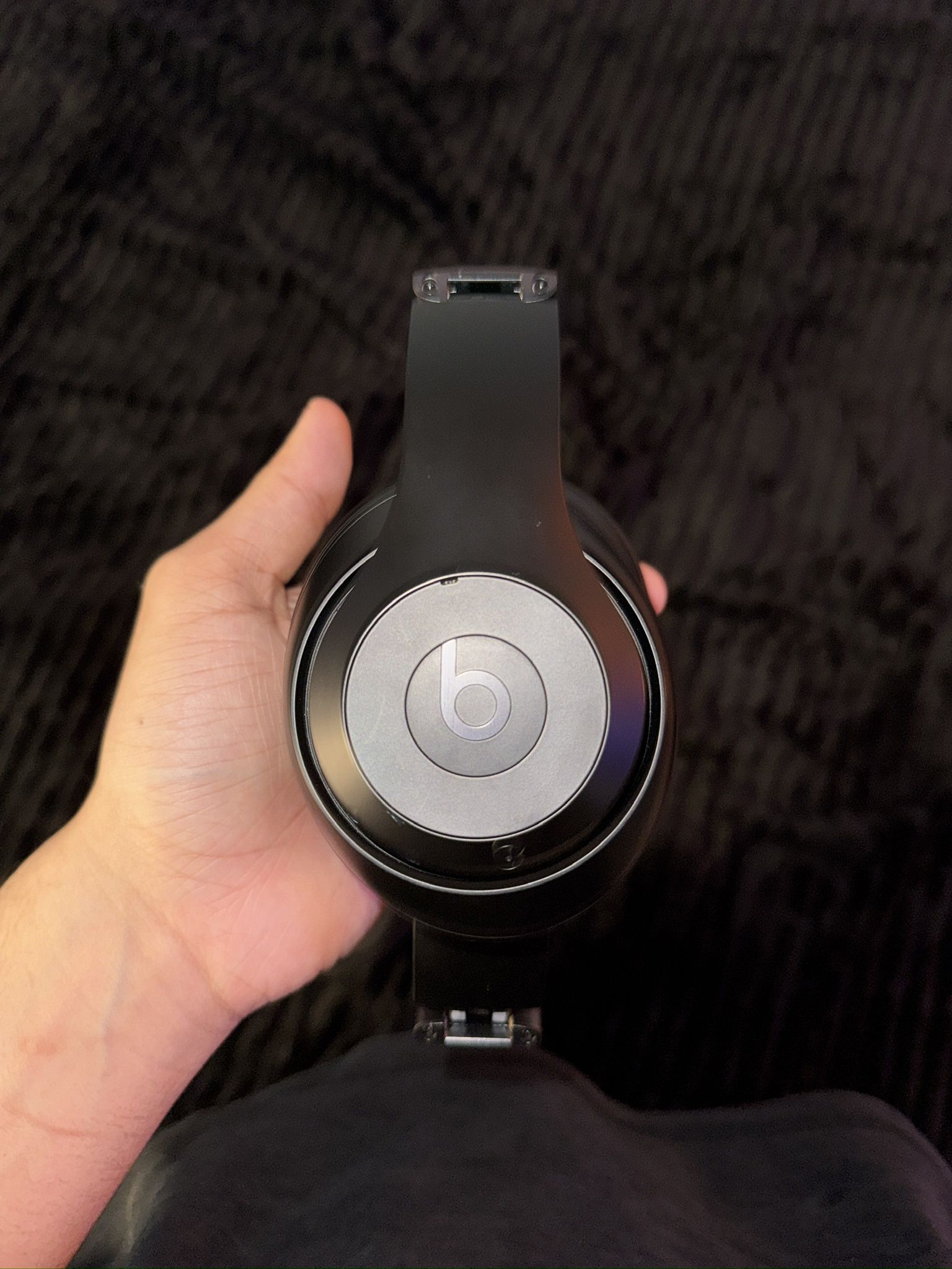 Beats Studio Pro w/ Case + Cord – Great Condition 🔊🔥