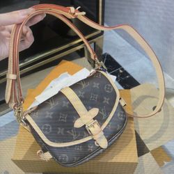 Lv Saumur saddle bag