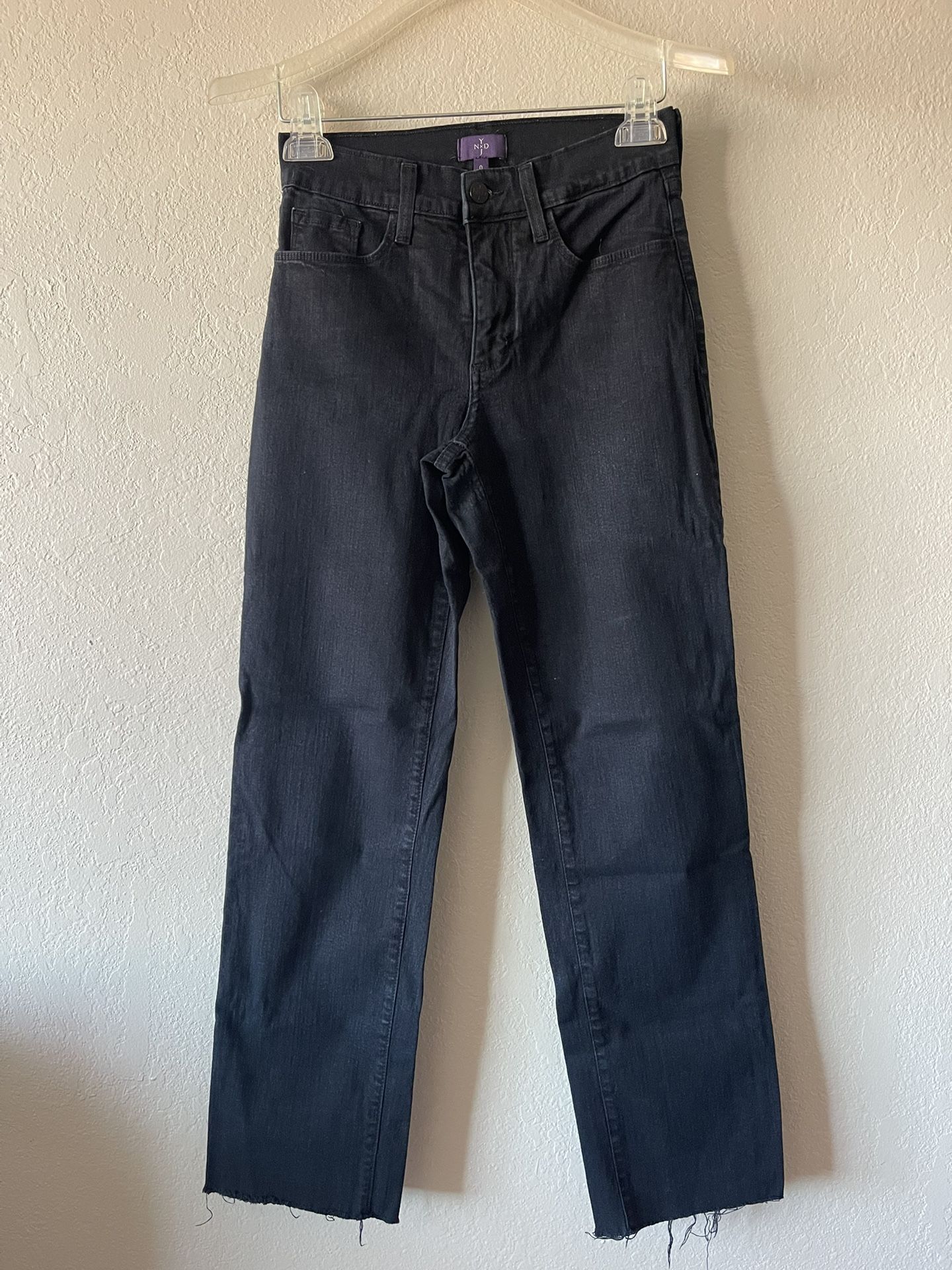NYDJ, Women’s Black Stretchy Pockets Straight Jeans, Size 0