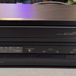 Pioneer CLD 1010 Laserdisc player