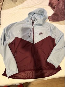 Nike- Trainer/windbreaker