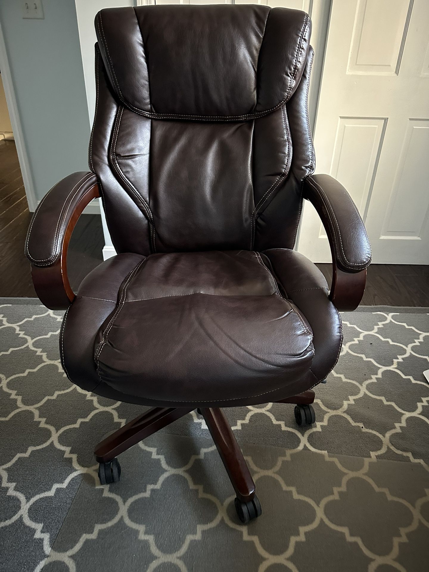 La-Z-Boy Bellamy Executive Office Chair