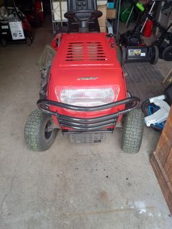 Yard Machine Mower 15.5 Briggs & Stratton 38 In.Deck