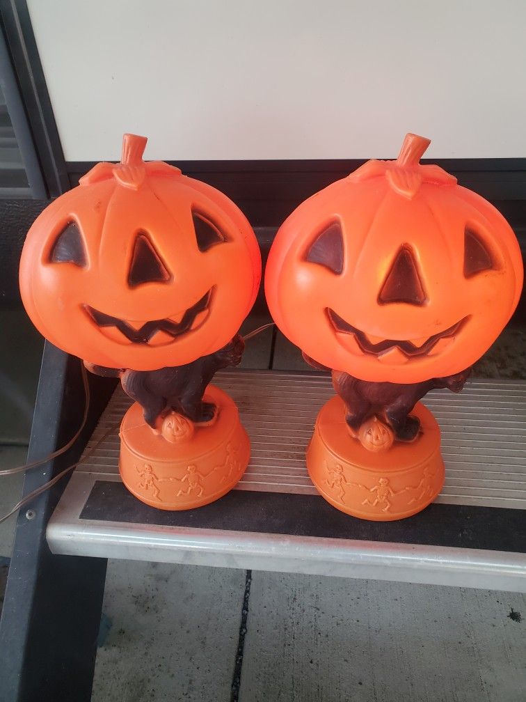 Vintage Light Up Halloween Pumpkins