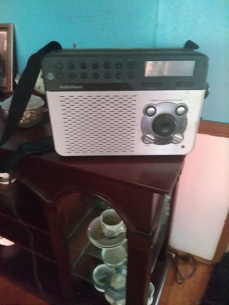 Radio Shack Radio
