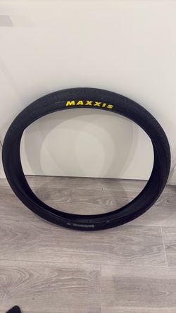 Maxis hookworms