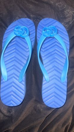 Blue G flip flops size 9 in women