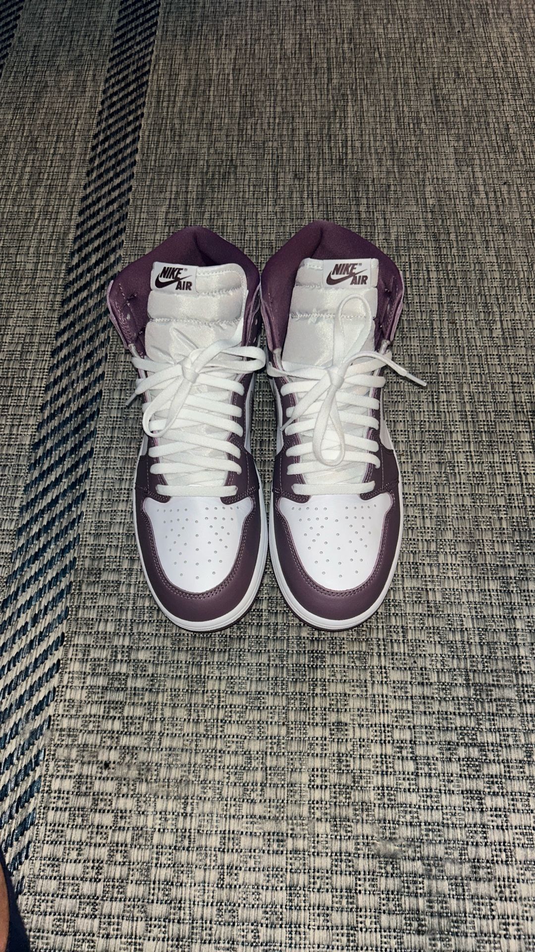 Jordan 1 Mauve