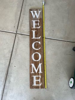 Wooden Welcome Sign 5 ft Tall