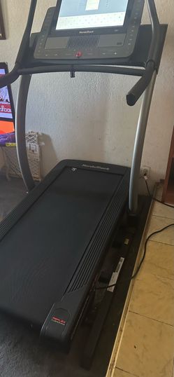 Commercial Treadmill Nordictrack X22i