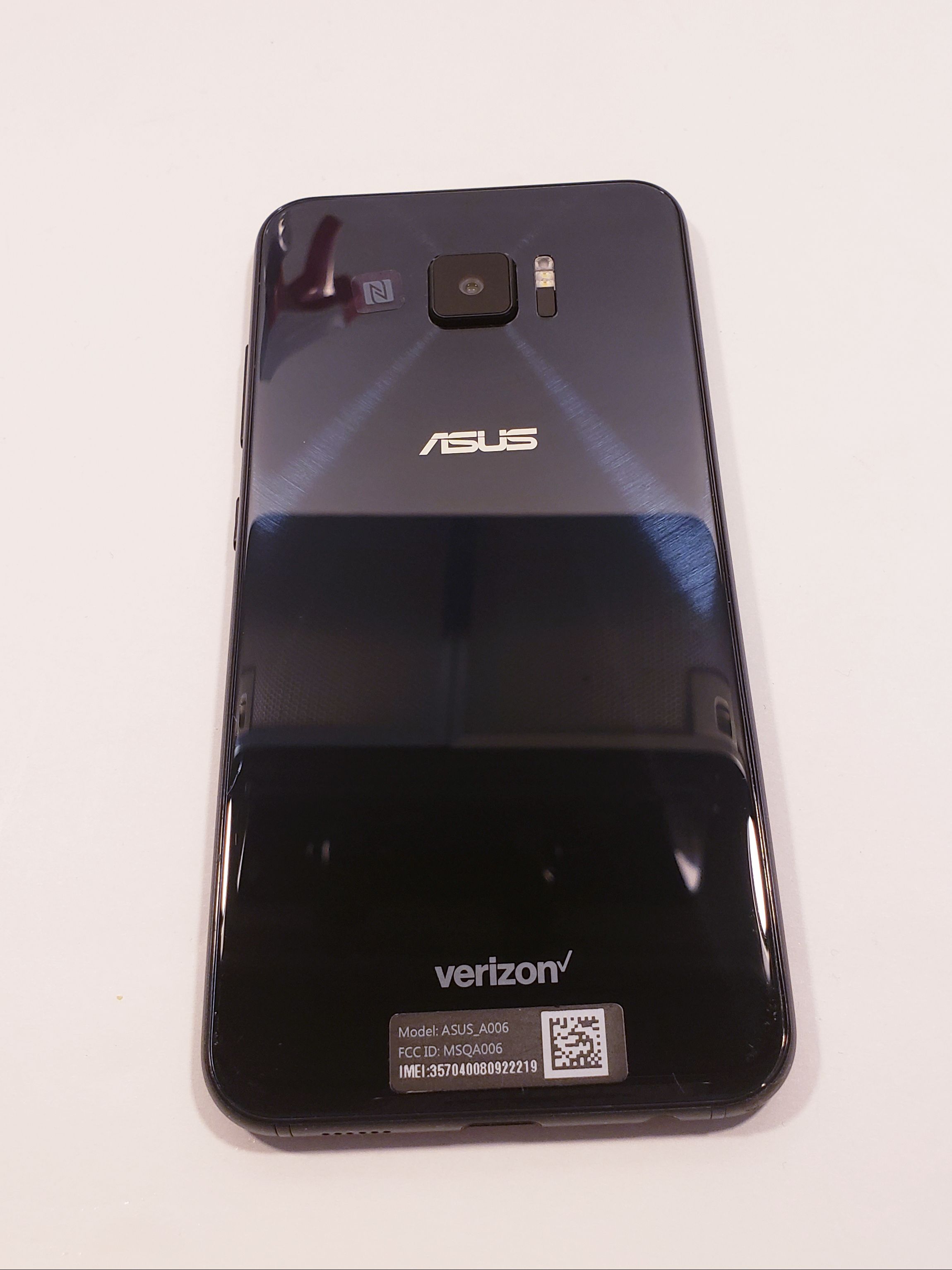 ASUS ZENFONE V - Android OS - Like New - Unlocked