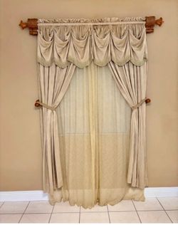 Beautiful curtains set