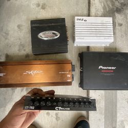 4 Separate Amps  Plus A Ct Sound Equalizer They All Work 