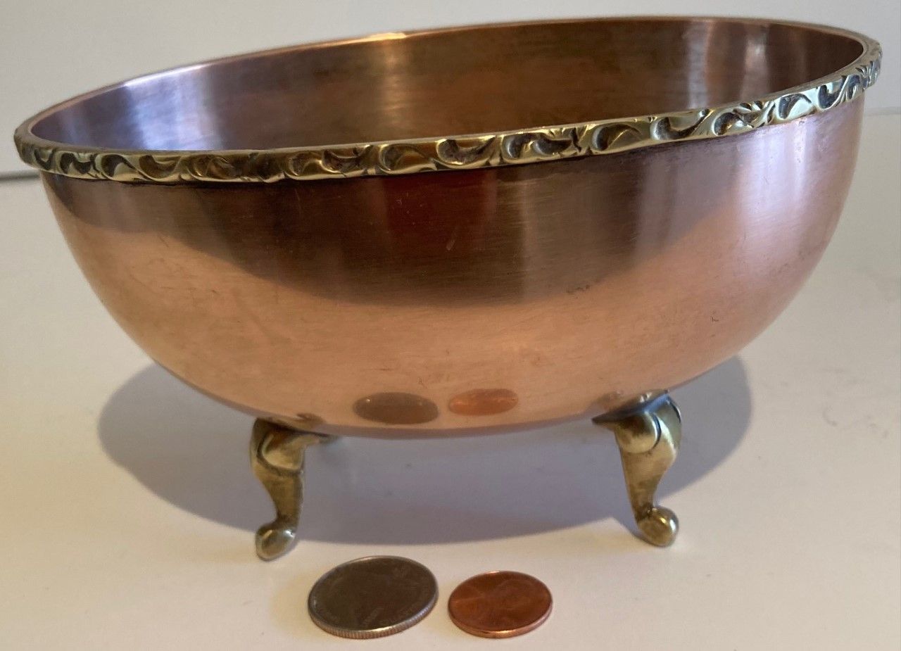 Vintage Metal Copper and Brass Dish, Container, Car Keys, Soap Dish, Jewelry Holder, Storage, Clawfoot Legs, Quality, Heavy Duty, 6 1/4" x 5" x 3 1/2"