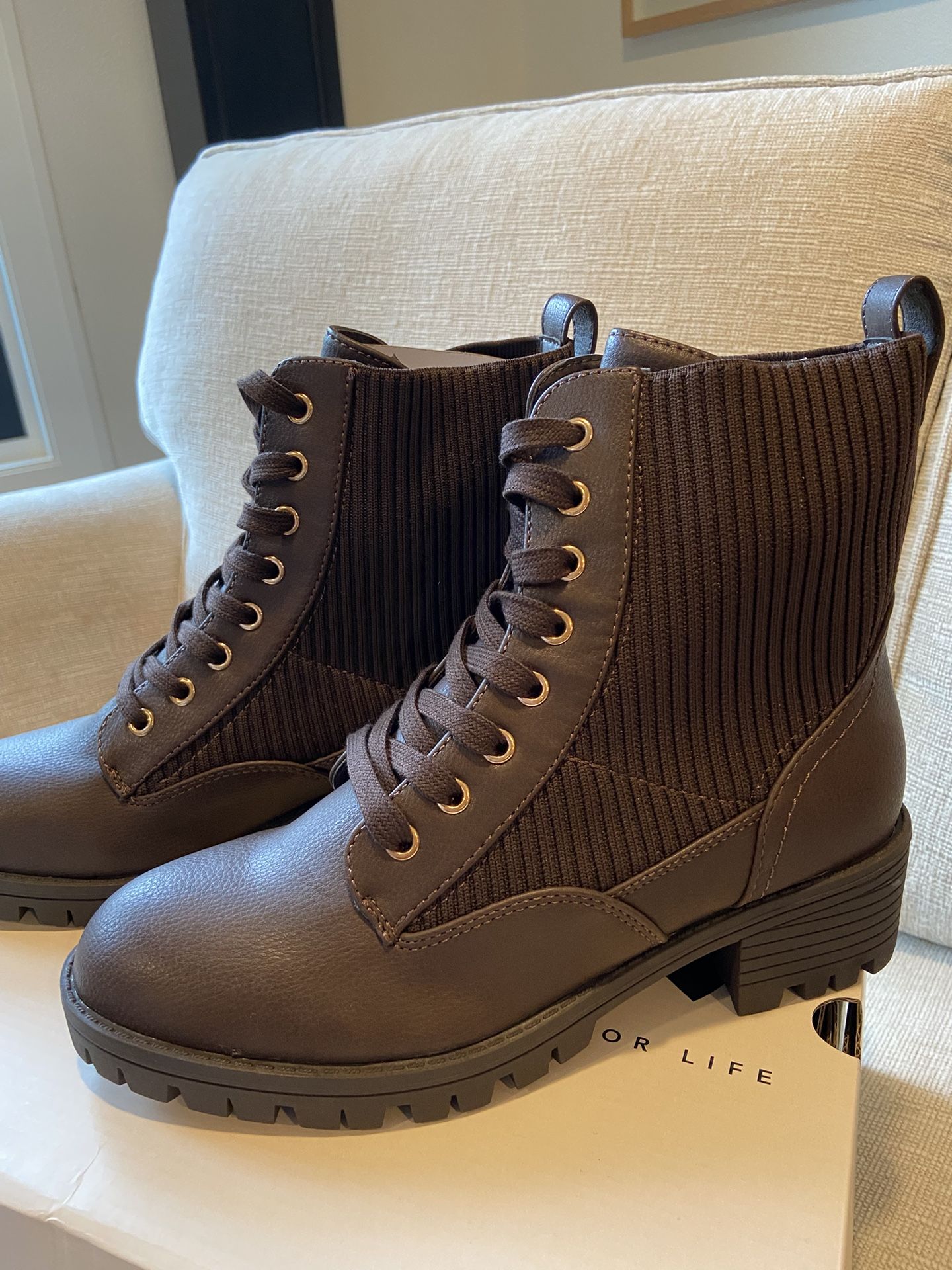 *NEW* SO Women’s Hiking Boots