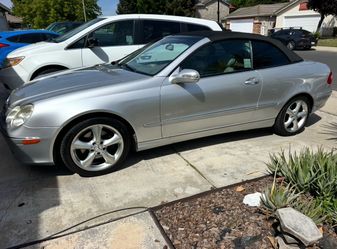 2005 Mercedes CLK 320