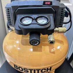 BOSTITCH Air Compressor, Oil-Free, 6 Gallon, 150 PSI (BTFP02012-WPK)
