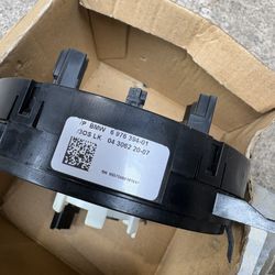 bmw m5 steering clock