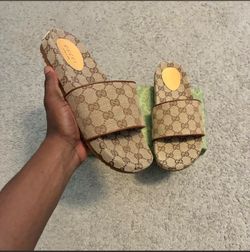 GG Slides Size 11