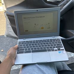 Chromebook Laptop