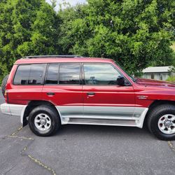 2000 Mitsubishi Montero