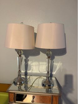 2 lamps