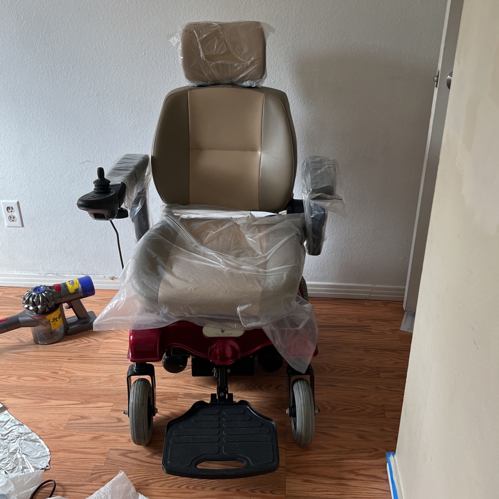 Electric Mobility Wheelchair