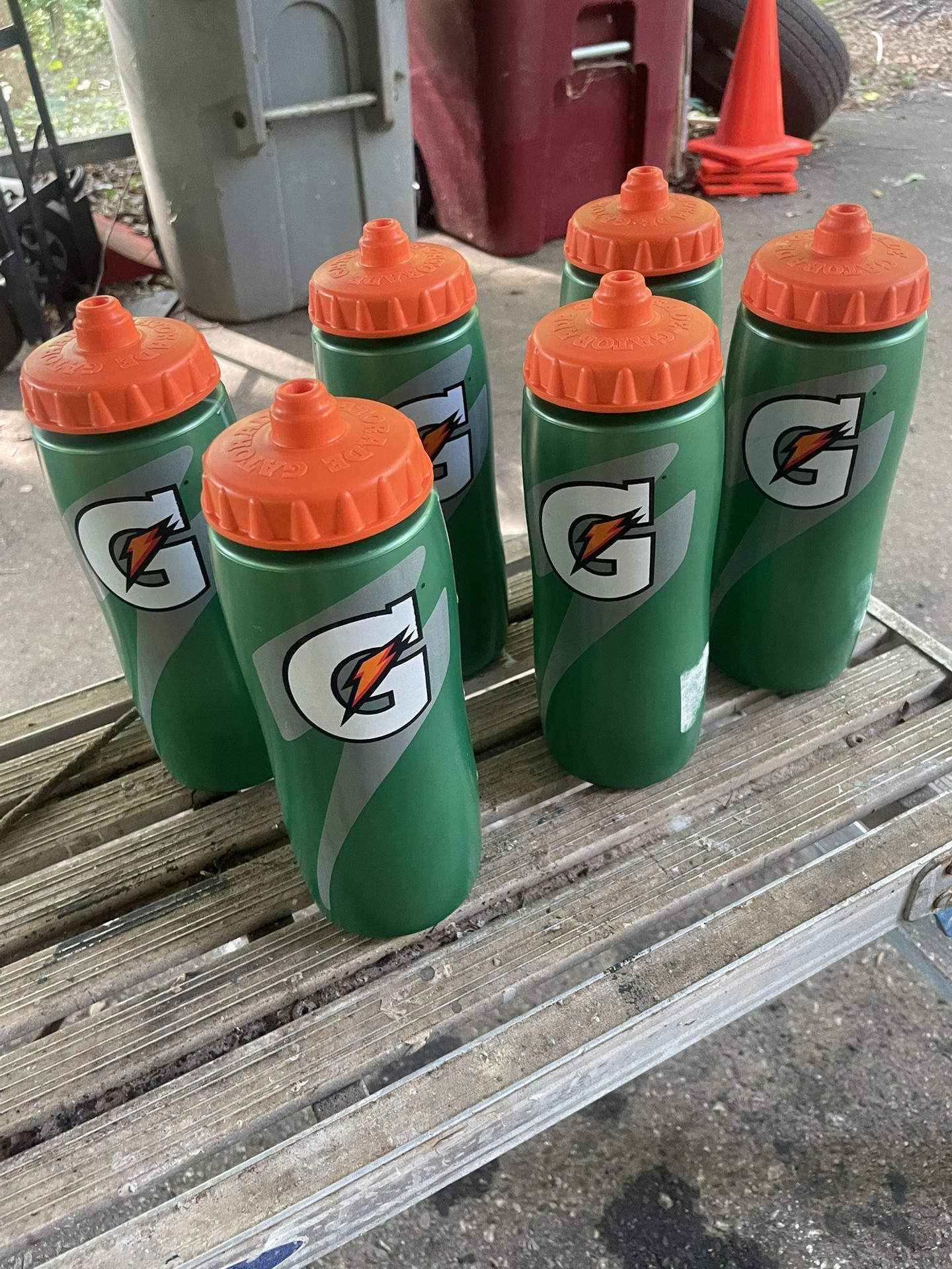 6 Gatorade, Water Bottles