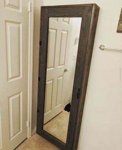 Hanging Mirror Cabinet