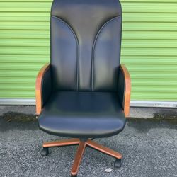 Vintage OFS Swivel Height Adjustable Reclining High Back Leather Office Chair