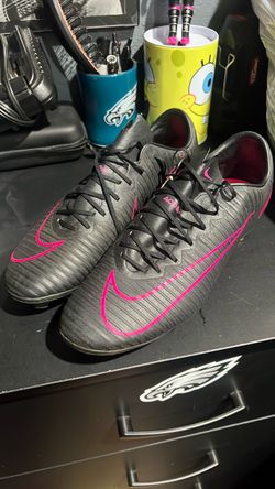 Nike Mercurial Vapor XI FG Black/Pink Blast Size:11.5