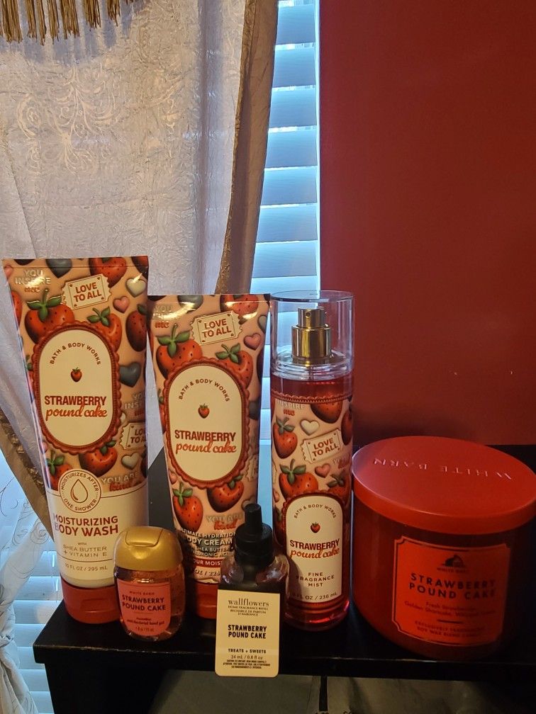 Strawberry Pound Cake Set