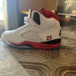 Jordan Men Size 7, 8, 9, 12, 13