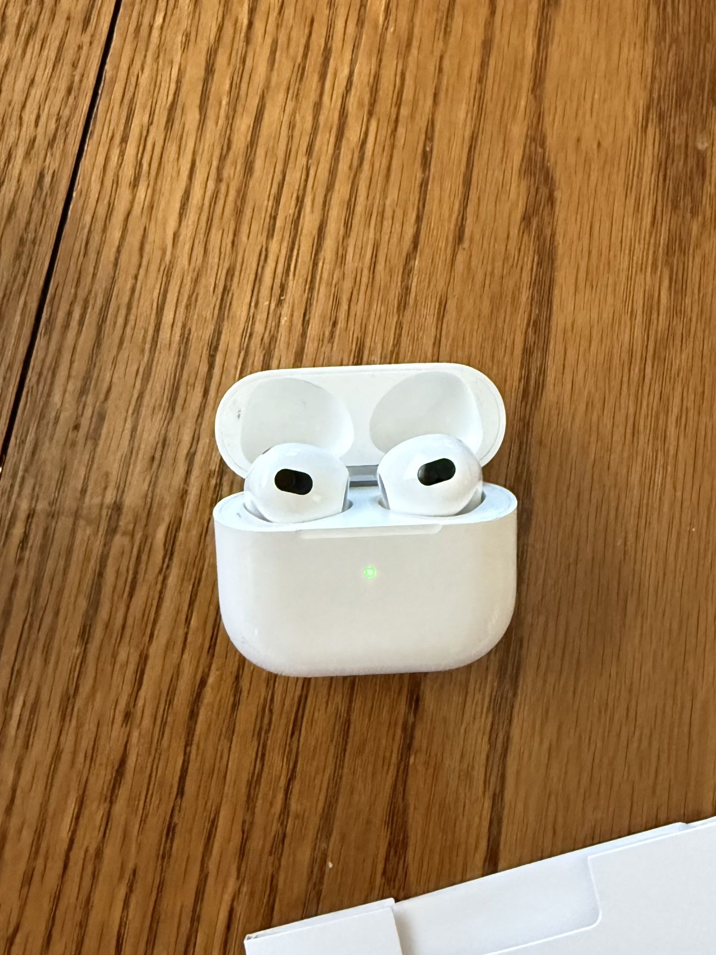 AirPods 3
