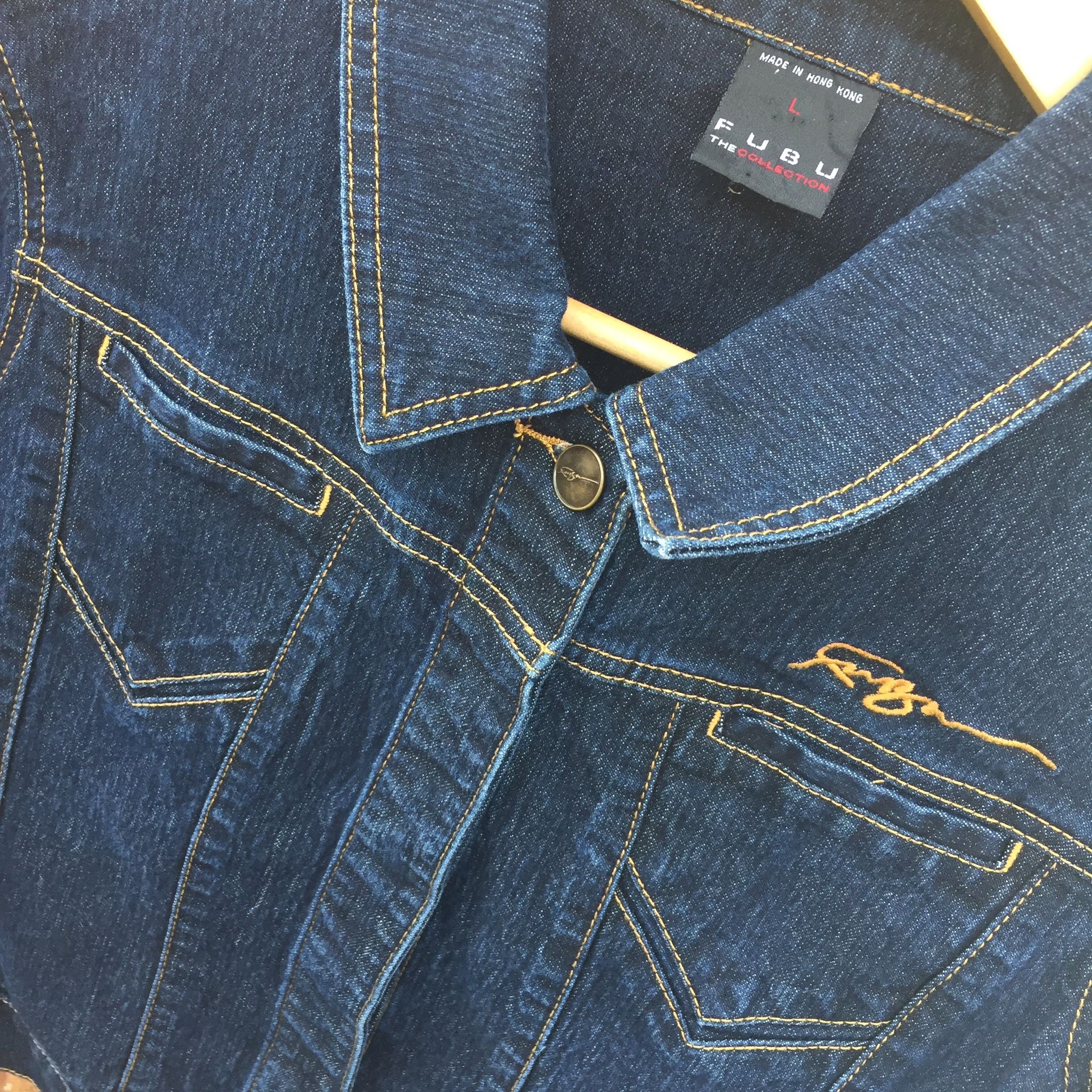 VINTAGE WOMENS FUBU JEAN JACKET