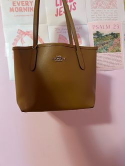 Coach hand bag