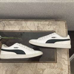 Men’s Pumas (Size 11) 