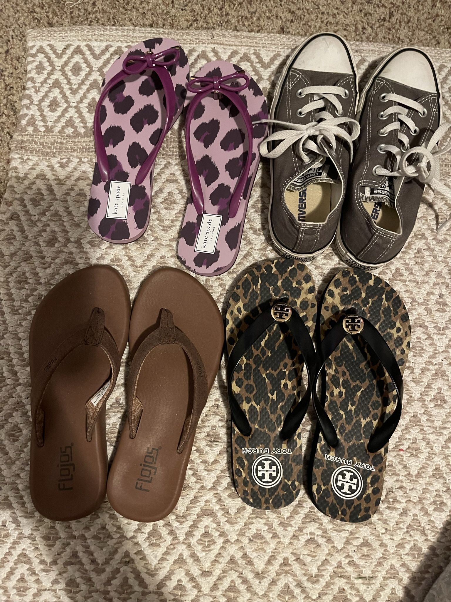 Flipflops and Converse Size 6